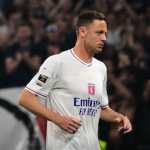 Jogador do Lyon é punido por esconder campanha anti-homofobia em uniforme