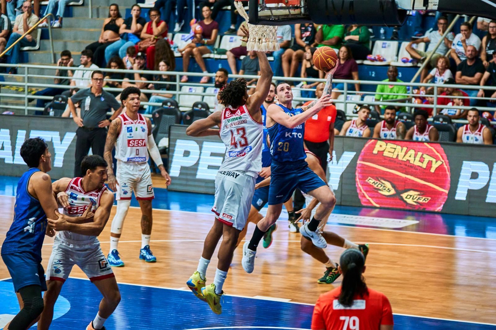 Argentinos decidem, e KTO Minas abre vantagem contra o Franca na final do NBB