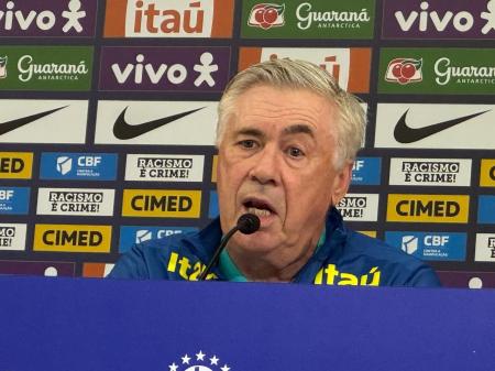 Carlo Ancelotti durante entrevista coletiva como técnico da Seleção Brasileira em junho de 2025