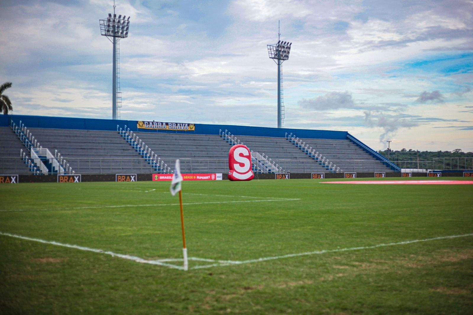 Amazonas x Athletic: veja escalações para duelo pela Série B