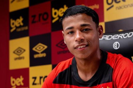 Anderson, lateral-direito do Sport, de apenas 16 anos