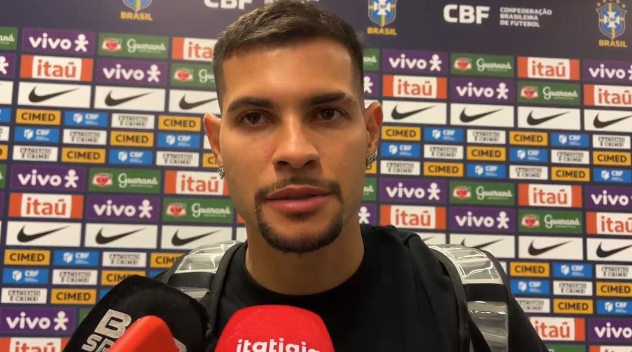 Meia revela incômodo com situação na Seleção antes de chegada de Ancelotti