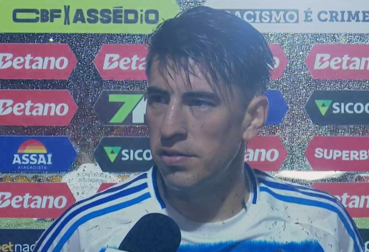 Villalba desabafa após empate entre Vitória e Cruzeiro: 'Impossível jogar assim'