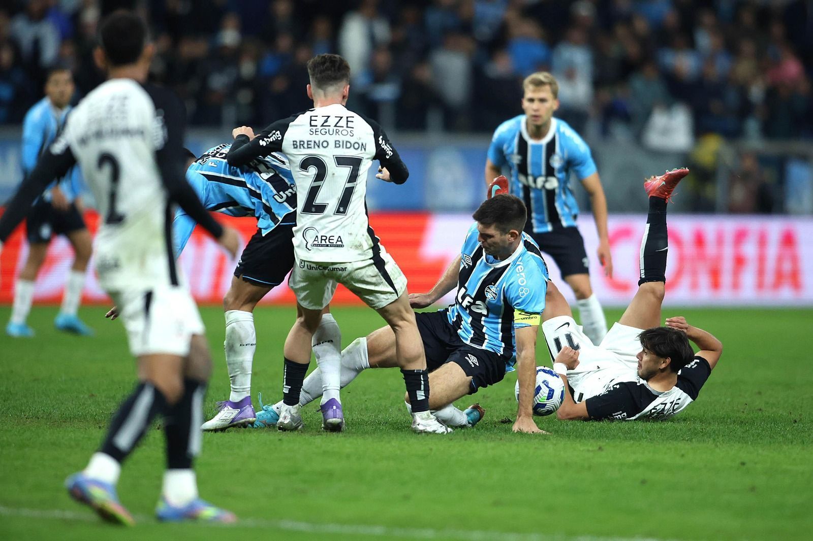 Corinthians perde dupla titular para jogo contra o RB Bragantino