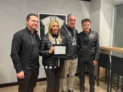 Investidores da SAF homenagearam presidente do Atlético, Sergio Coelho, e presidente do Instituto Galo, Maria Alice Coelho