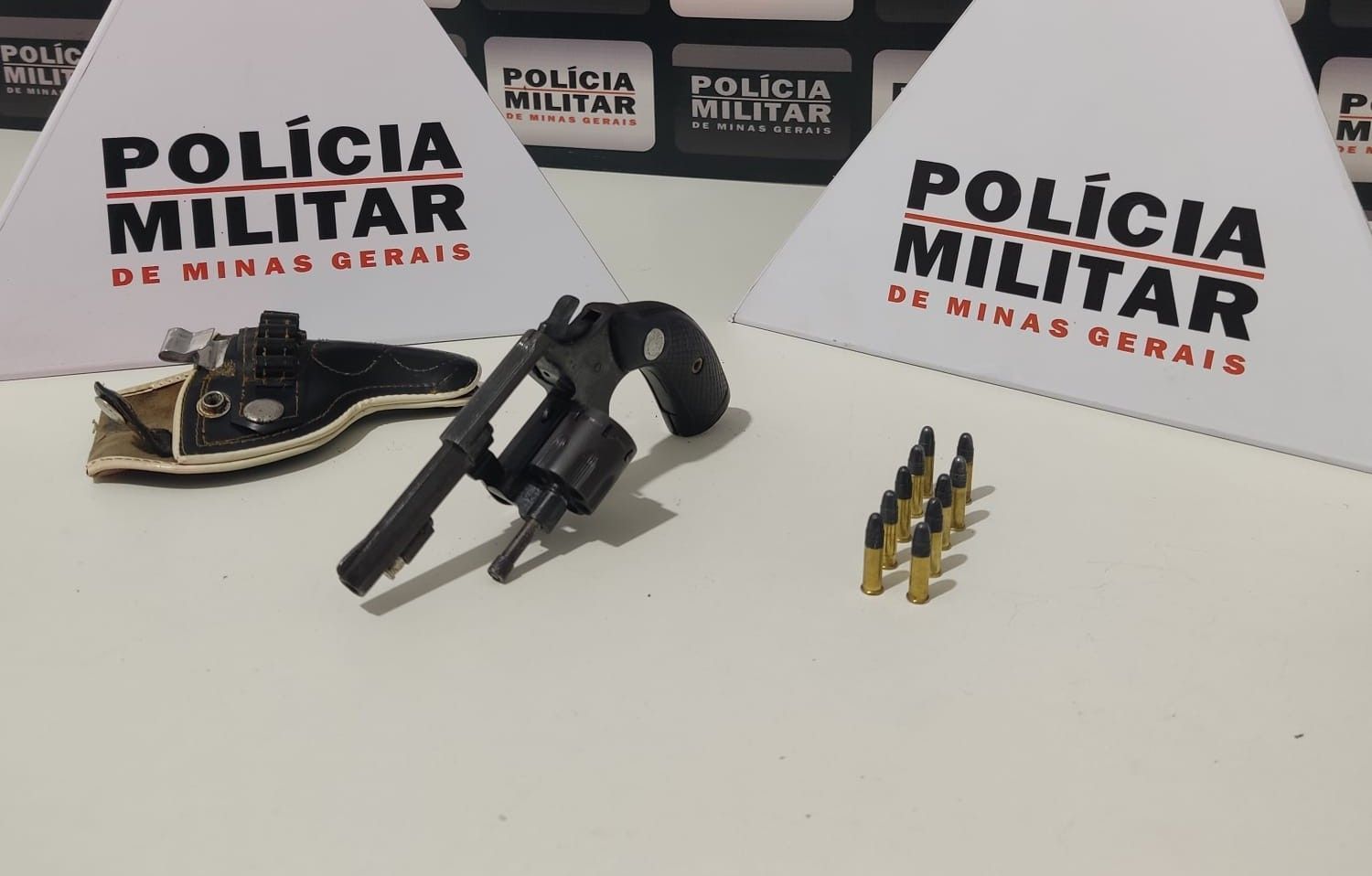 Suspeito de envolvimento em homicídio em Timóteo é preso com arma de fogo