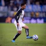Comissão técnica do Corinthians aposta em integração com a base para ampliar opções