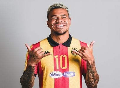 Yan Sasse, ex-jogador do Vasco, hoje no Espérance