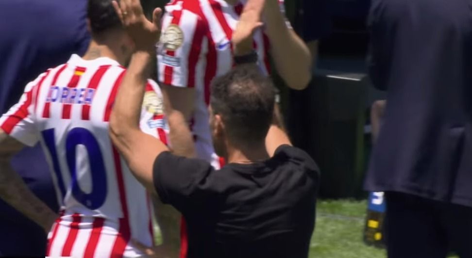 Simeone vê resultado injusto contra o PSG e critica arbitragem após derrota