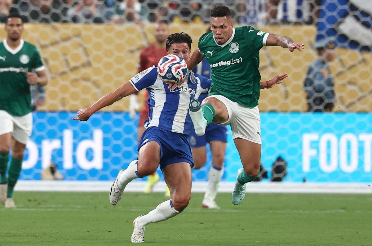 Paulinho vê Palmeiras ‘bastante superior’ ao Porto e abre o jogo sobre lesão