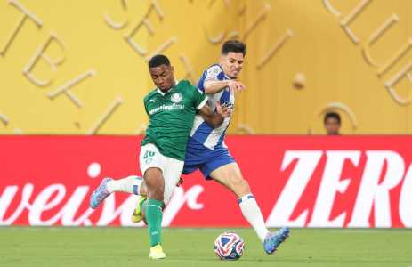 Allan, durante Palmeiras x Porto