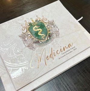 Estudantes denunciam gráfica de BH por calote na produção de convites: 'pesadelo'