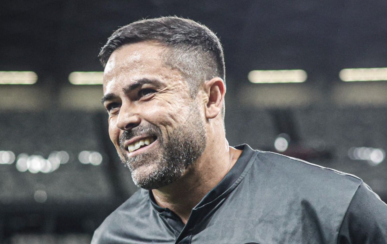 Uberlândia anuncia ex-Athletic como novo técnico