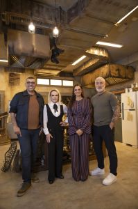 Ana Maria Braga e os jurados da atração