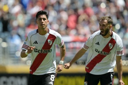 River Plate venceu japoneses em estreia no Mundial