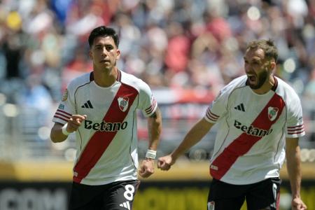River Plate venceu japoneses em estreia no Mundial