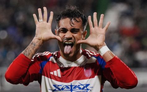 Reinier durante partida pelo Granada-ESP