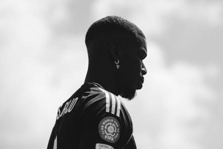 Paul Pogba posou com a camisa do Boca Juniors-ARG nos Estados Unidos