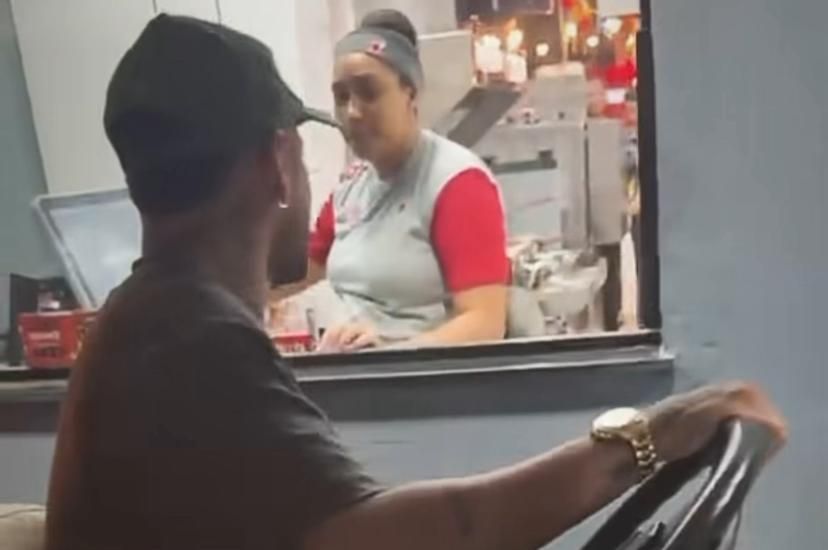 Neymar surpreende e vai a drive-thru de fast food com carrinho de golfe