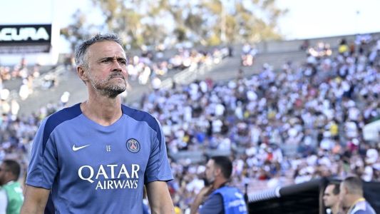 Luis Enrique, técnico do PSG, da França, durante partida contra o Botafogo