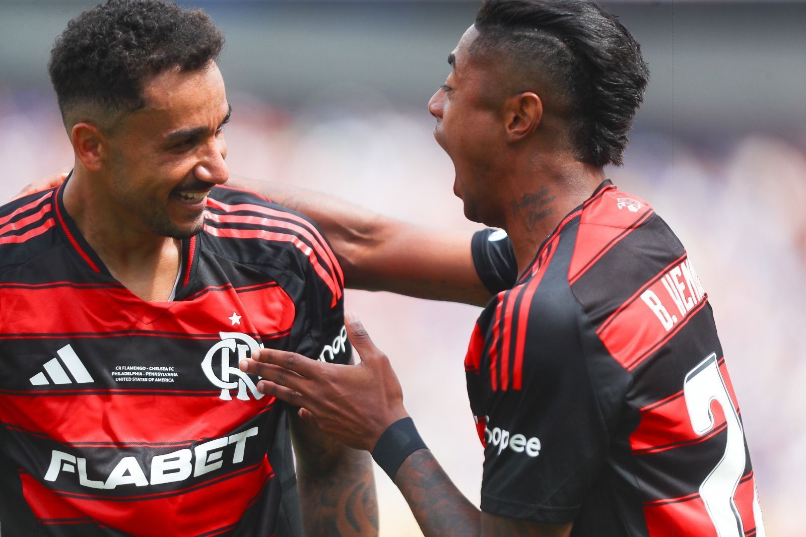 Galvão Bueno se empolga com virada do Flamengo sobre o Chelsea no Mundial