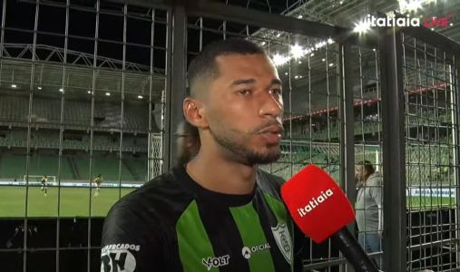 Fabinho na saída de campo do Estádio Independência