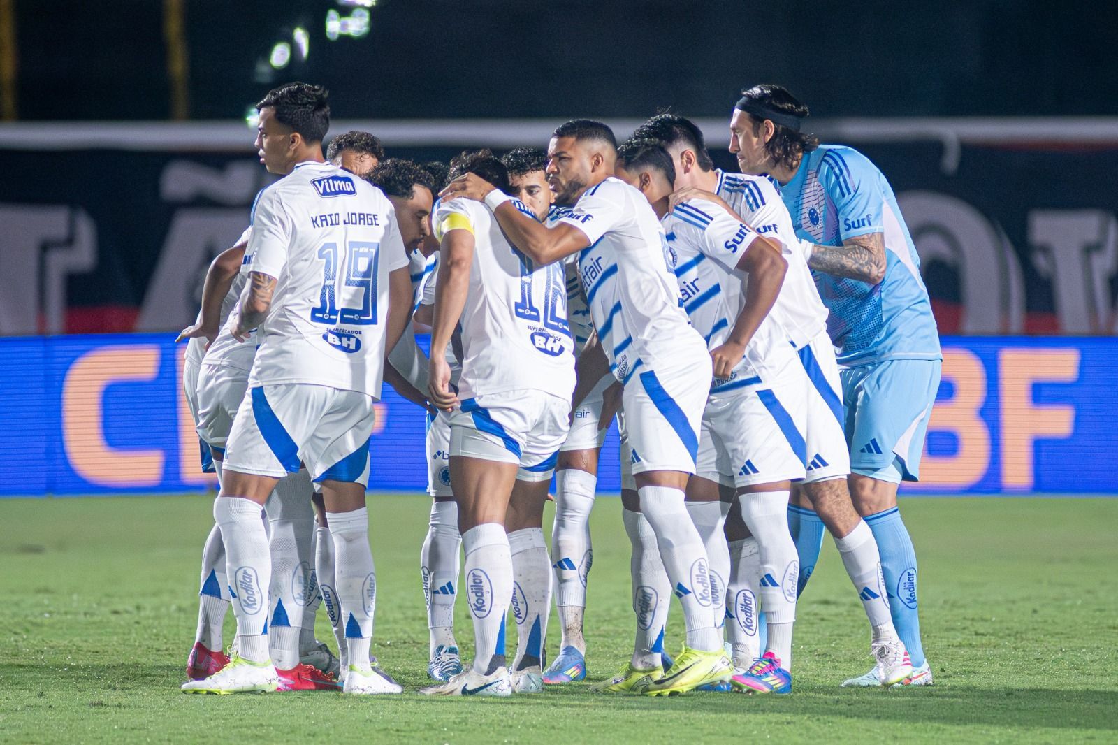 Titular celebra bom momento do Cruzeiro, exalta Cabulosas e valoriza trabalho interno