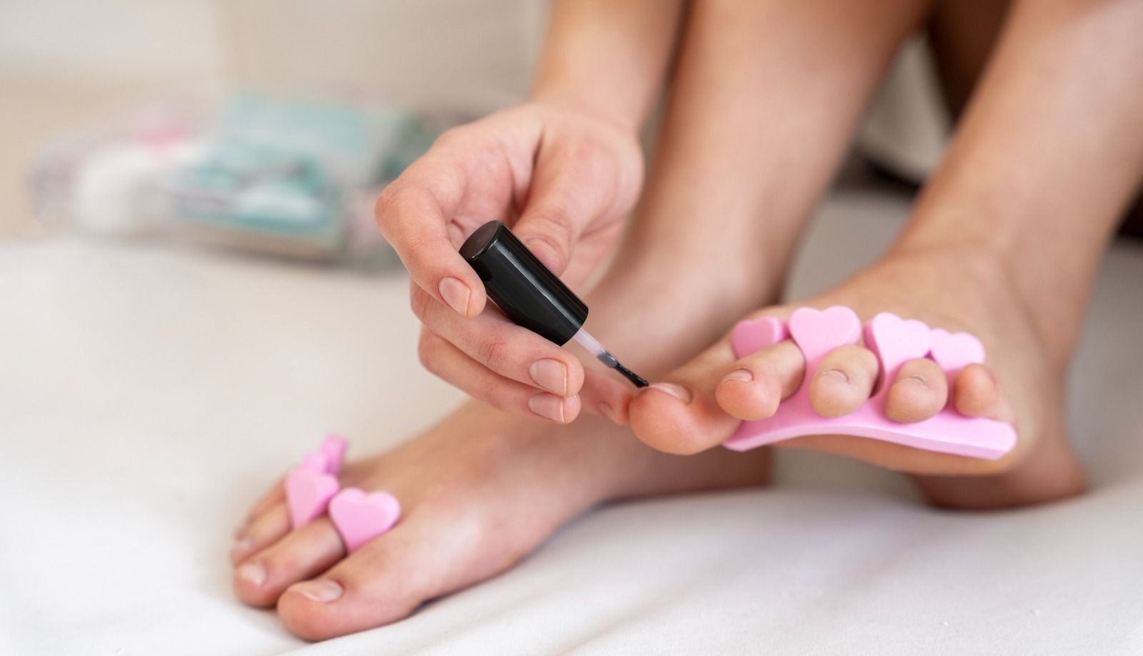 Sete cores de esmalte para os pés que são sofisticadas e sempre certeiras
