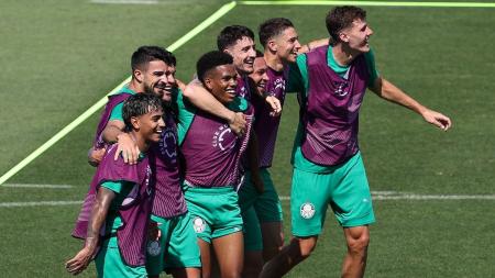 Elenco do Palmeiras, no último treino antes de enfrentar o Inter Miami