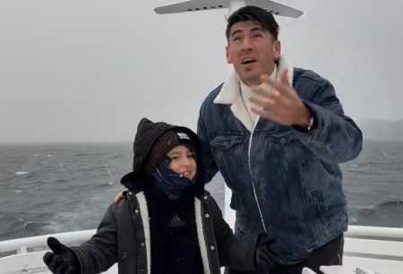 Lucas Villalba, do Cruzeiro, conhecendo a neve em Bariloche
