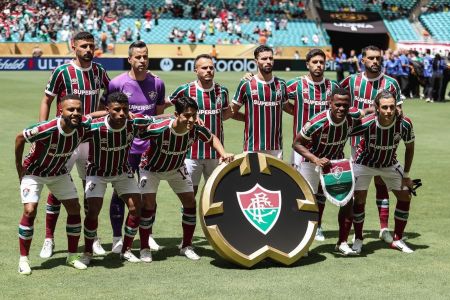 Jogadores do Fluminense antes de partida com o Mamelodi Sundowns no Mundial de Clubes