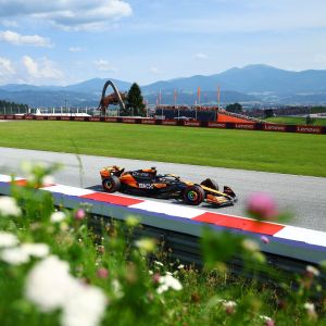 McLaren em ação no Circuito de Red Bull Ring em 2024