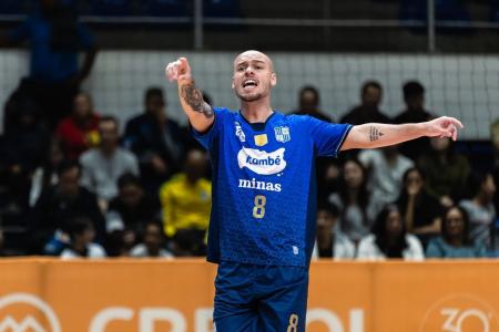 Ferro, jogador do Itambé Minas durante partida da Liga Nacional de Futsal (LNF)