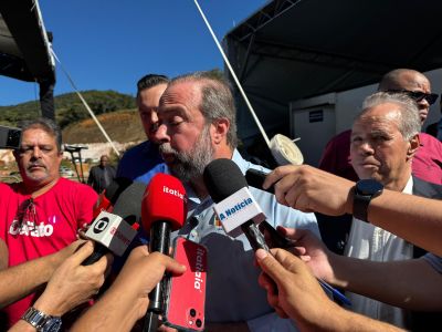 Ministro de Minas e Energia esteve em São Gonçalo do Rio Abaixo, na região Central de Minas Gerais, nesta sexta-feira (27)