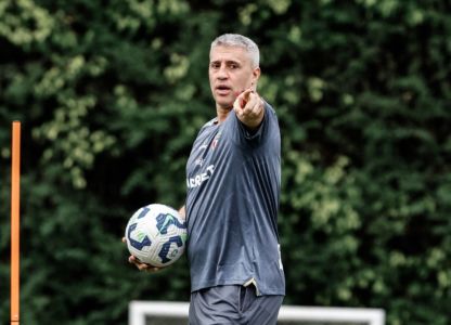 Hernán Crespo começou os treinos táticos no São Paulo