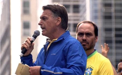 Ex-presidente Jair Bolsonaro durante protesto na Avenida Paulista