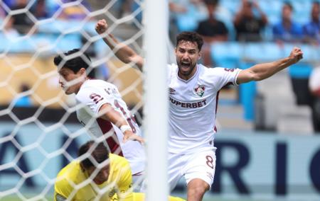 Germán Cano e Martinelli comemoram gol do Fluminense sobre a Inter de Milão