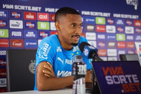 Ademir durante entrevista coletiva na manhã desta terça-feira (1º)