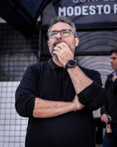Alexandre Mattos, executivo de futebol do Santos