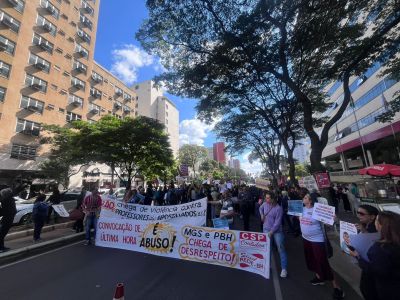 Manifestação dos professores realizada nesta quarta (2)