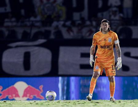 Cássio, em um de seus últimos jogos pelo Corinthians
