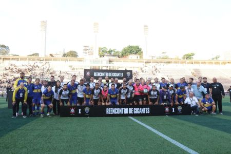 Corinthians e Boca Juniors realizaram amistoso de lendas neste sábado (5)