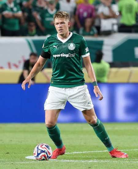 Bruno Fuchs, zagueiro do Palmeiras