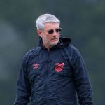 Escalação do Athletico-PR: Odair muda esquema para enfrentar o Amazonas