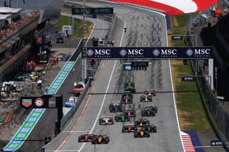 Carros da Fórmula 1 em ação durante o GP da Áustria