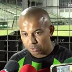 Mariano reage a vaias da torcida do América em derrota para o Athletic