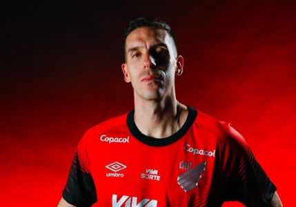 Juan Felipe Aguirre, novo reforço do Athletico-PR