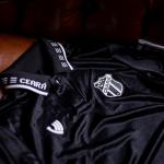 Ceará lança releitura de camisa de 1996 em parceria com banda Mastruz com Leite