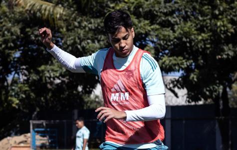 Kaio Jorge, do Cruzeiro, durante treinamento na Toca da Raposa II