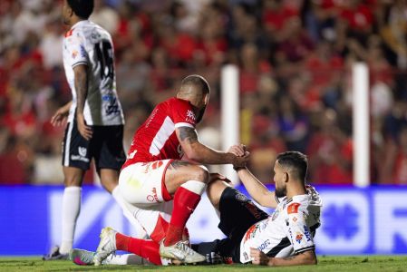 Vila Nova e Operário se enfrentaram no Estádio OBA, em Goiânia